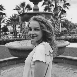 Meet your Posher, Emma